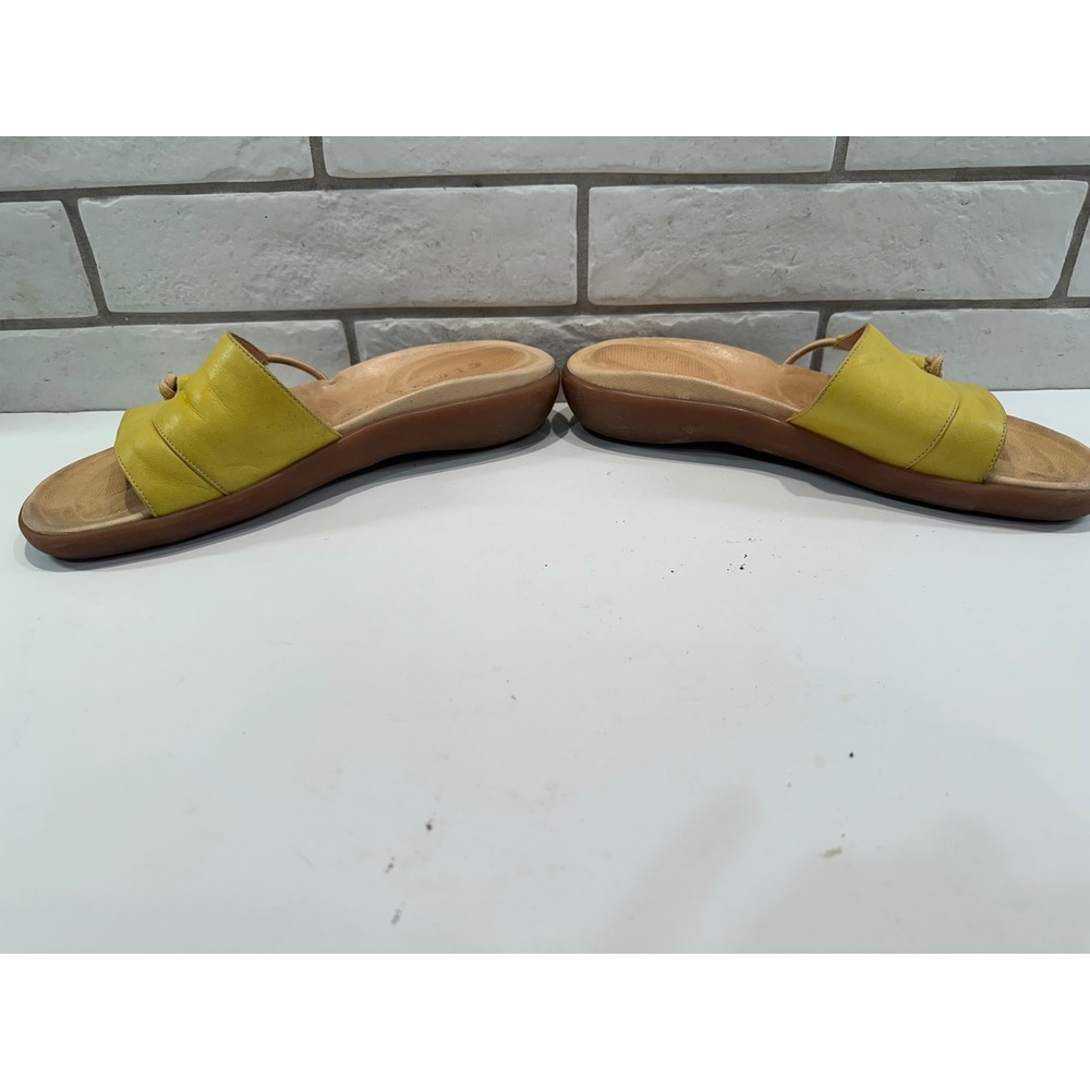 Gentle Souls Kenneth Cole Yellow Leather Slide Sandals Knotted Detail Size 38 - Picture 6 of 11
